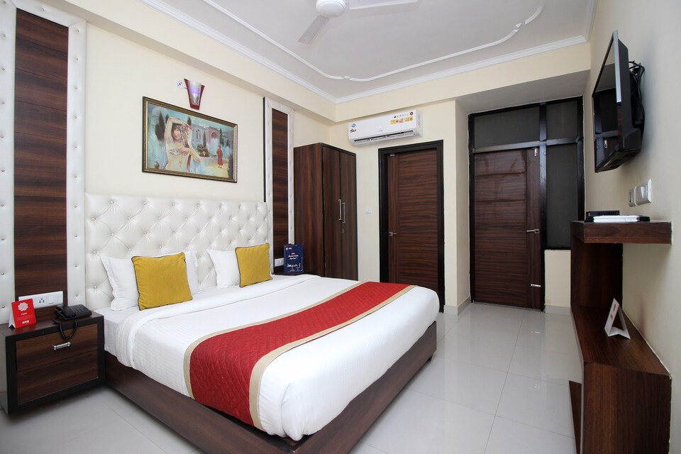 OYO 9424 Hotel Eden, Raja Park Jaipur, Jaipur