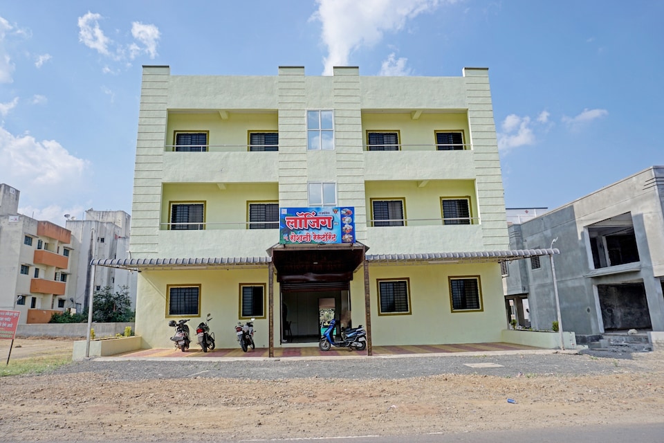 Flagship Hotel Raj Palace, Hadapsar Pune, Pune