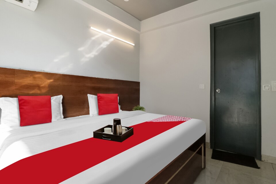 OYO 83602 Blue Cardamom, Golf Course Road, Gurgaon