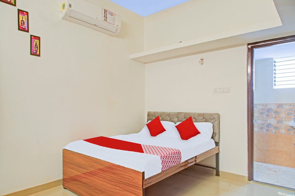Hotel O Krishna Villa, Manish Nagar, Nagpur
