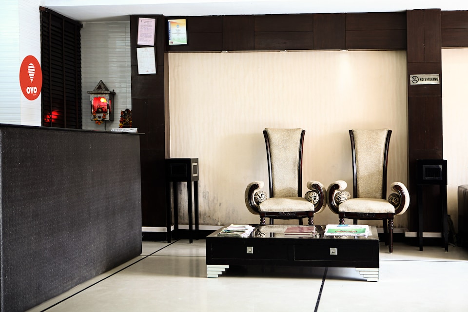 OYO 375 Hotel Cameron, Okhla Jasola Delhi, Delhi