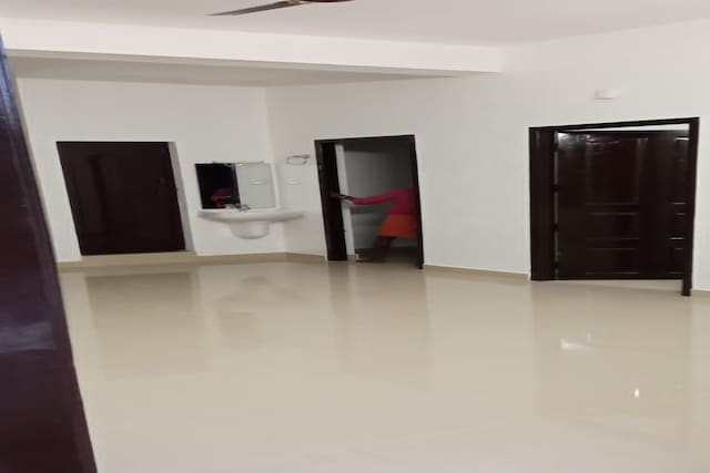 OYO Home Alummootil Building