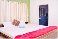 OYO Lake View Hotel