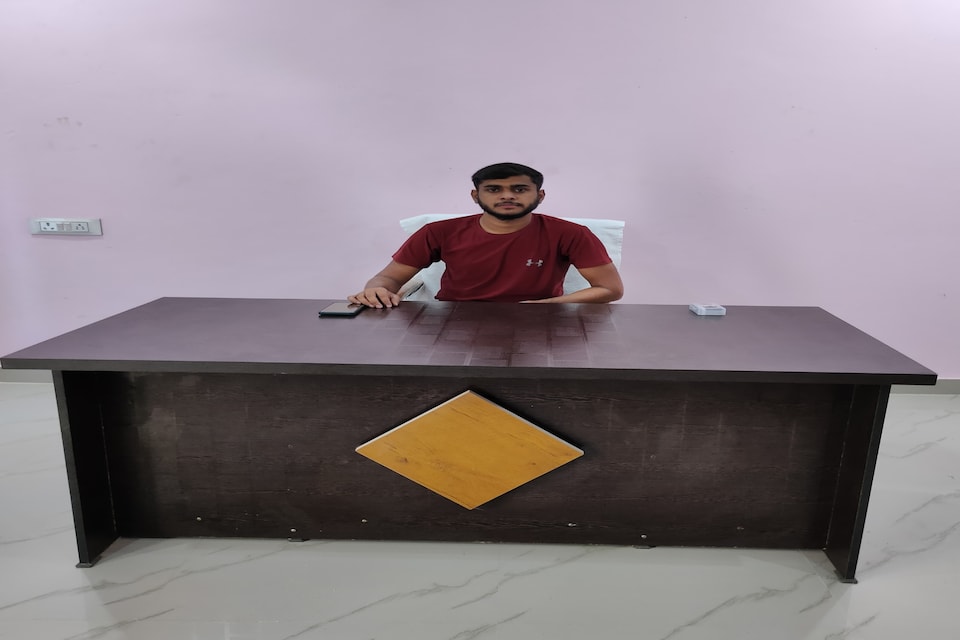 OYO 83686 Royal Galaxy Guest House, Rewa, Rewa