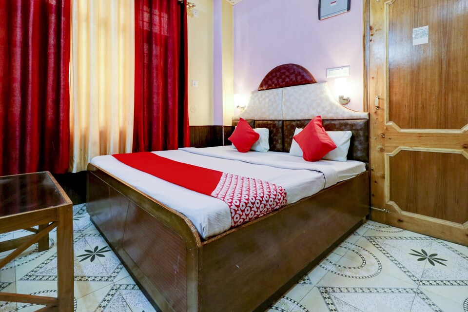 OYO Hotel C Shimla, Mall-Road, Shimla