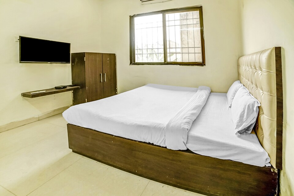 OYO Flagship  83741 Hotel Appaji, Airport Road - Raipur, Raipur