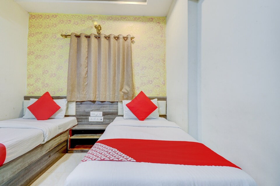 Flagship 83767 Hotel New Sharah Inn, Mumbai BCEC, Mumbai