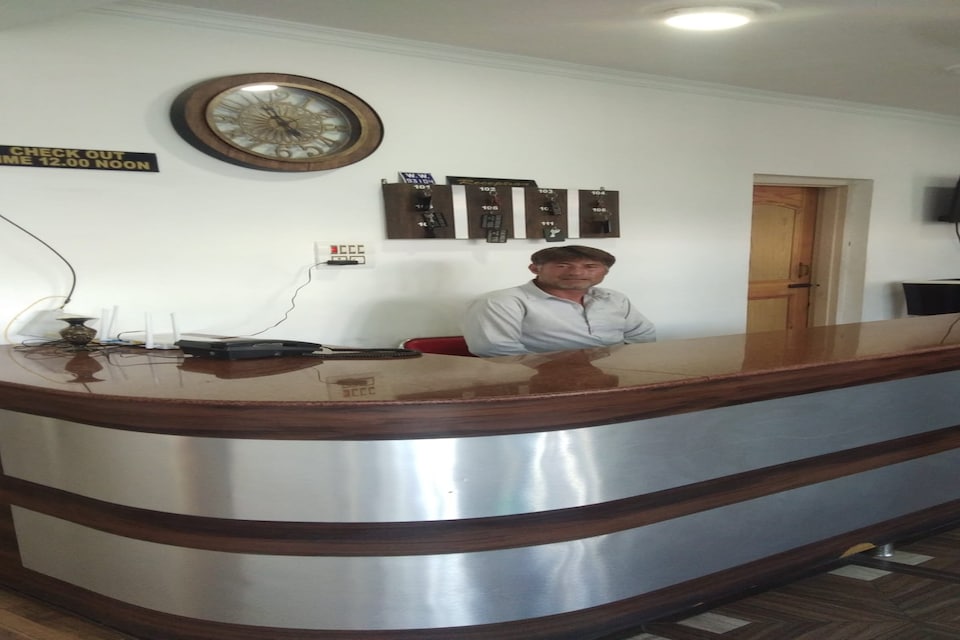 OYO 83778 Hotel Grand Swiss Inn, Dal-lake cluster, Srinagar