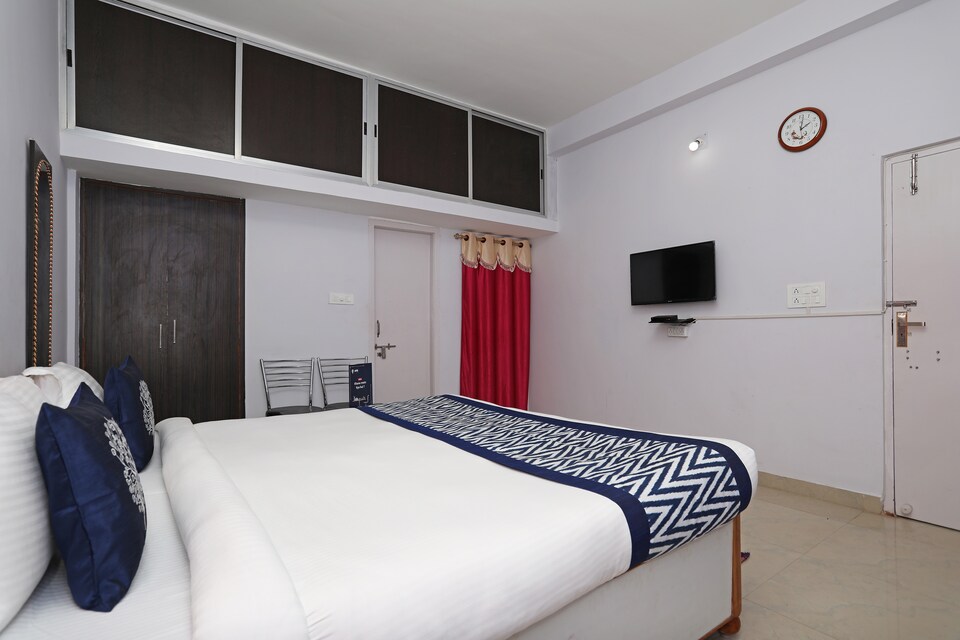 OYO 9345 Aditya Home, Harmu, Ranchi