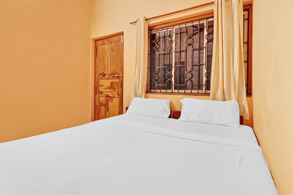 OYO J D Guest House, Arambol Goa, Goa