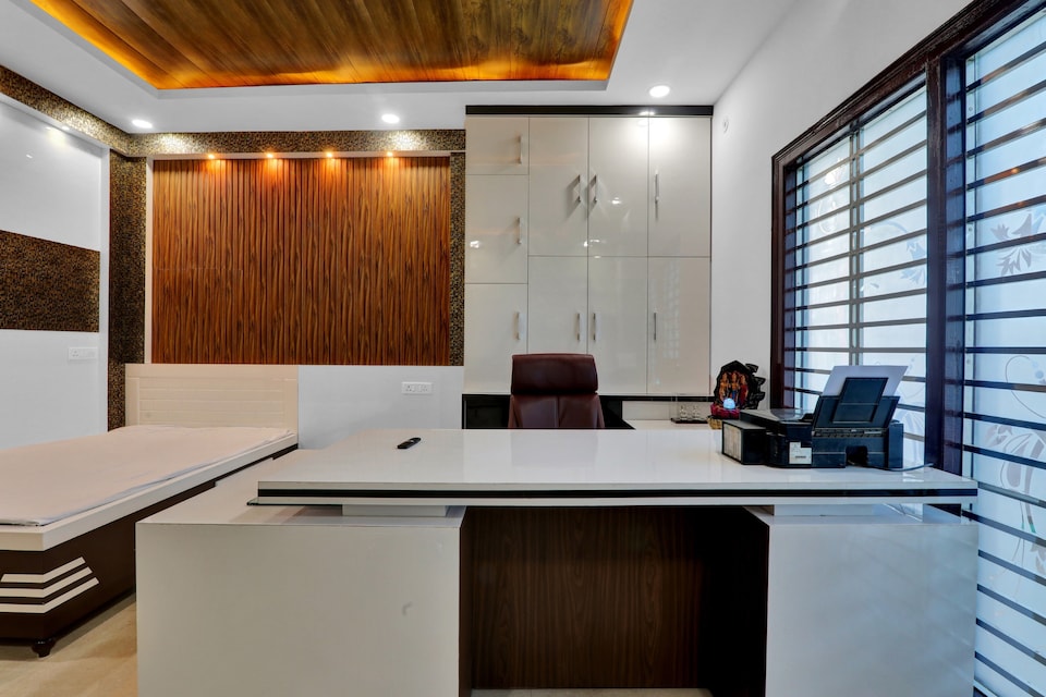 Hotel O Harshada Guest House & Farms, Gomti Nagar Lucknow, Lucknow