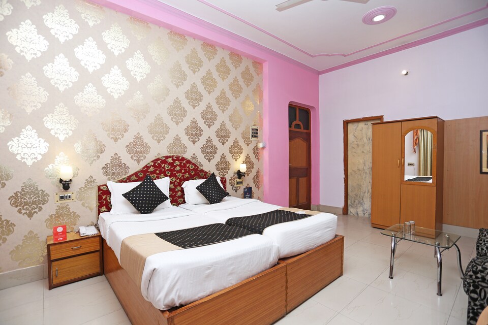 Collection O 120 Gupta Inn Cantonment, Cantt, Varanasi