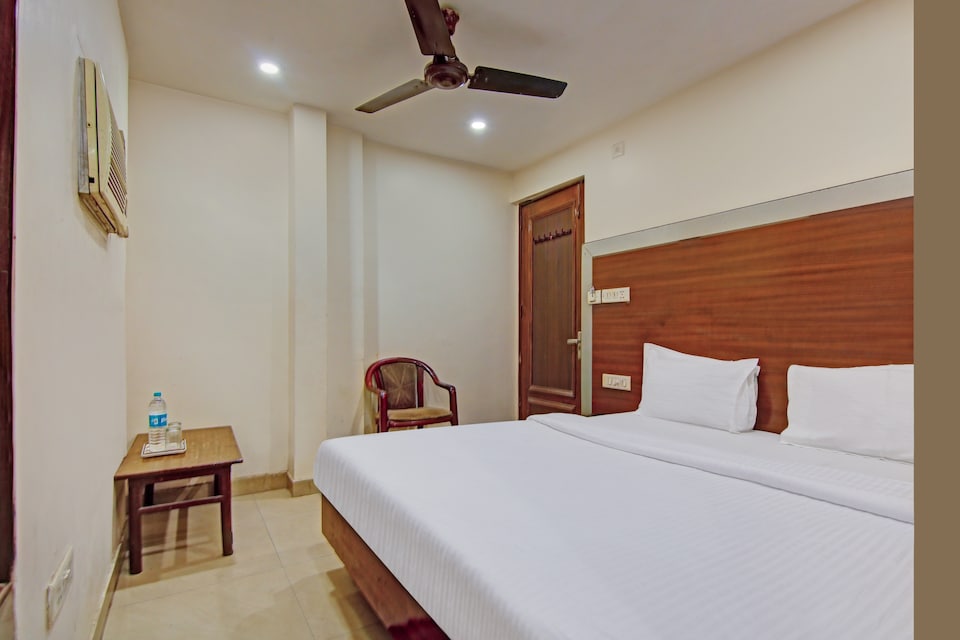 Flagship Royal In Near Jama Masjid, Karol Bagh Delhi, Delhi