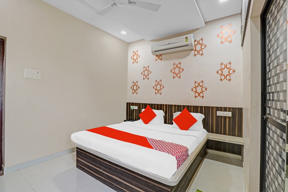 OYO 83837 Hotel Shiv Regency, Bhuj, Bhuj