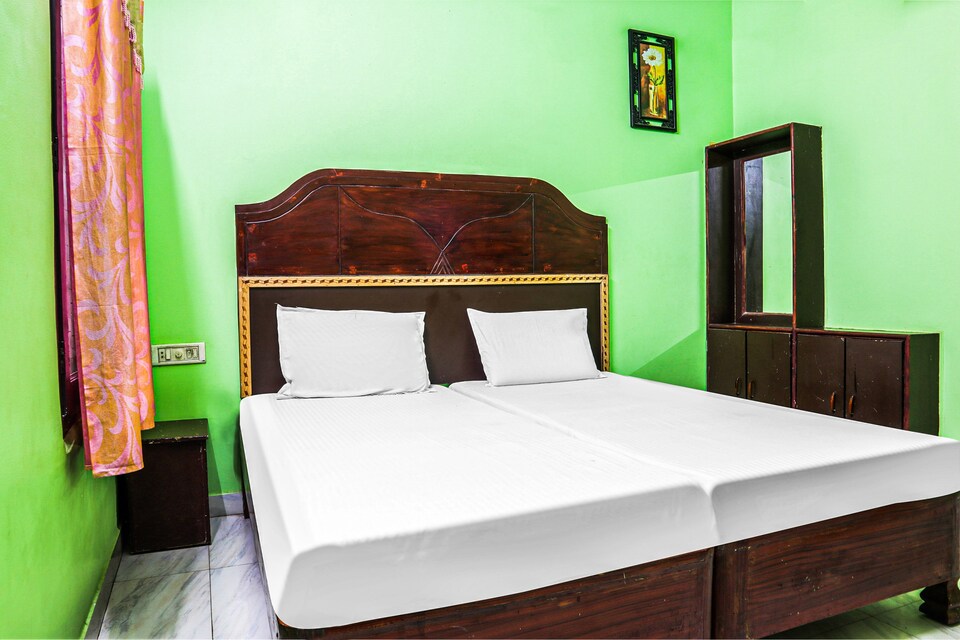 Flagship 83840 Narmada New Residency Lodge, MG Road Vijayawada, Vijayawada