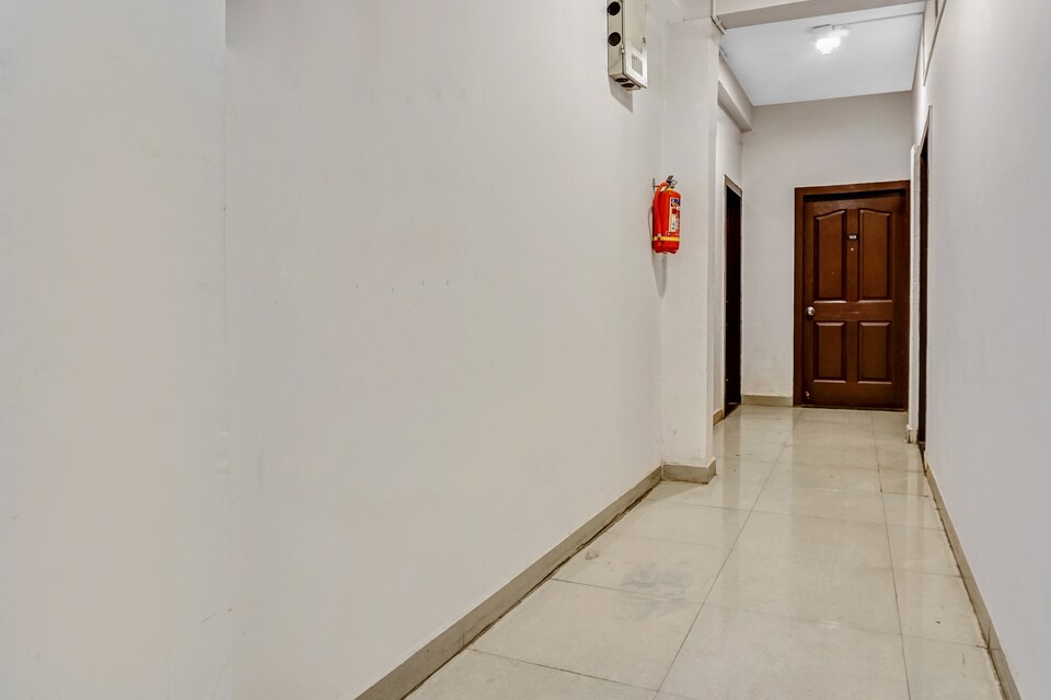 Collection O 83853 Stay Inn Executive, Viman Nagar, Pune