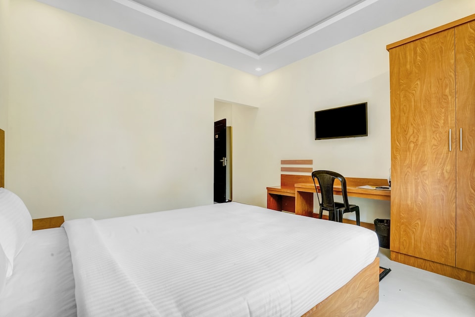 Collection O 83855 Dreamz Munnar, Anachal, Munnar