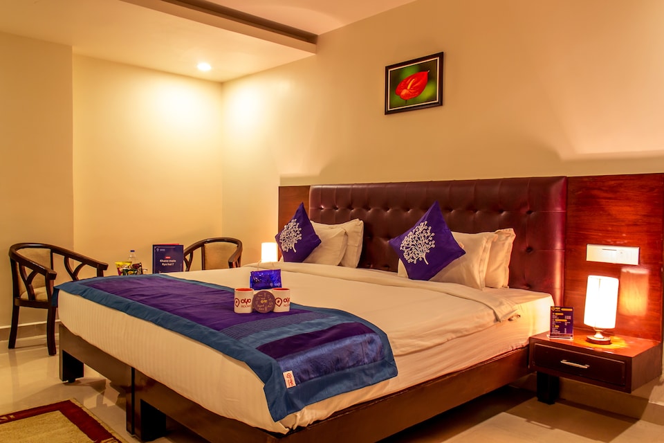 OYO 1302 Hotel Green Apple, Gajuwaka Visakhapatnam, Visakhapatnam