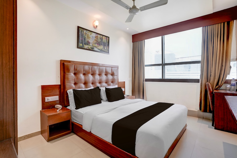 Hotel O Balaji Suite, Mumbai International Airport, Mumbai