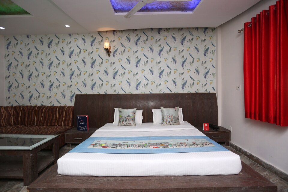 OYO 10961 Indraprasth Residency, MG Road Agra, आगरा