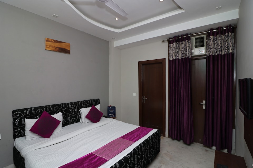 OYO 9385 Palm Tree Homes & Hotels, Indirapuram Ghaziabad, Ghaziabad