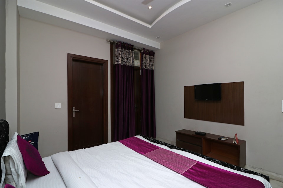 OYO 9385 Palm Tree Homes & Hotels, Indirapuram Ghaziabad, Ghaziabad