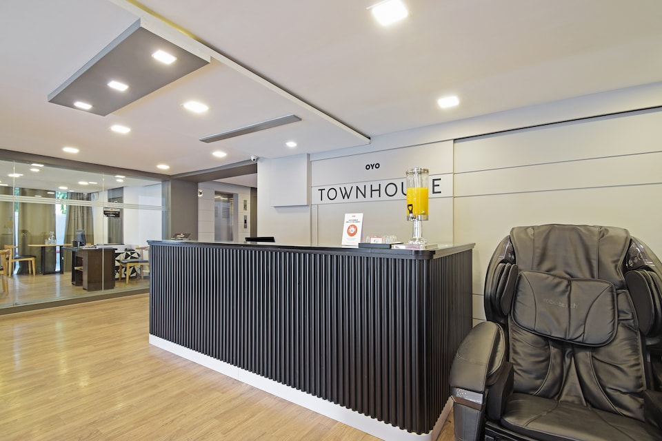 OYO Townhouse 30 Ashram Road Ahmedabad, Ashram Road Ahmedabad, Ahmedabad