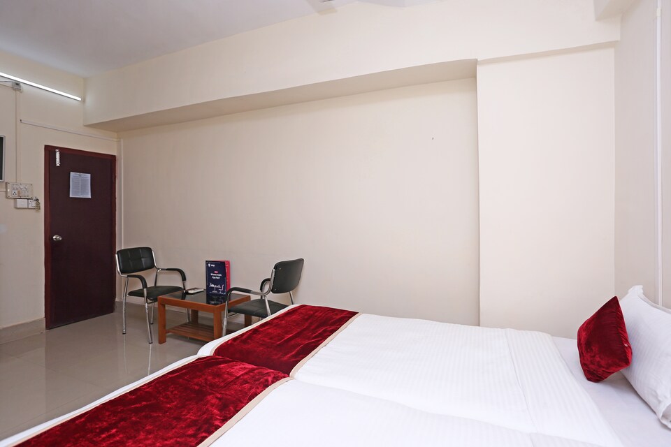 OYO 9562 Hotel Upasana Palace, Ganeshguri Guwahati, Guwahati