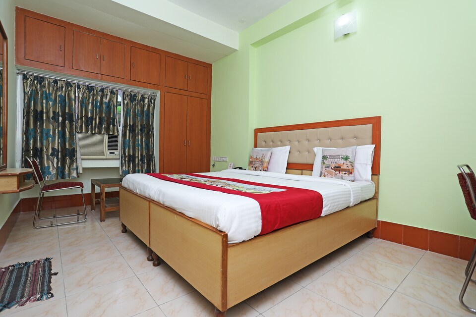 OYO 9547 Hotel Atmaram Lodging, Jaidev Vihar, Bhubaneswar