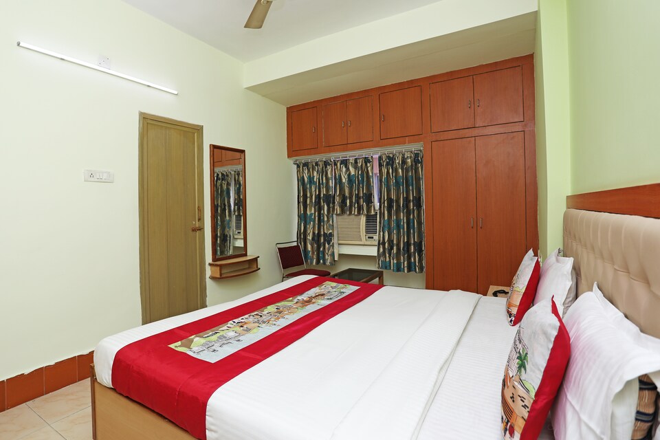 OYO 9547 Hotel Atmaram Lodging, Jaidev Vihar, Bhubaneswar