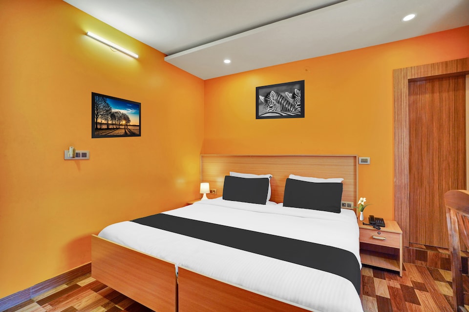 Super Collection O Kushal Nagar Near KSRTC Bus Stand, Kushalnagar, Coorg