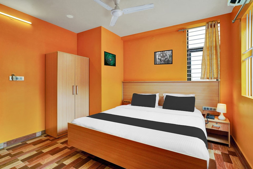 Super Collection O Kushal Nagar Near KSRTC Bus Stand, Kushalnagar, Coorg