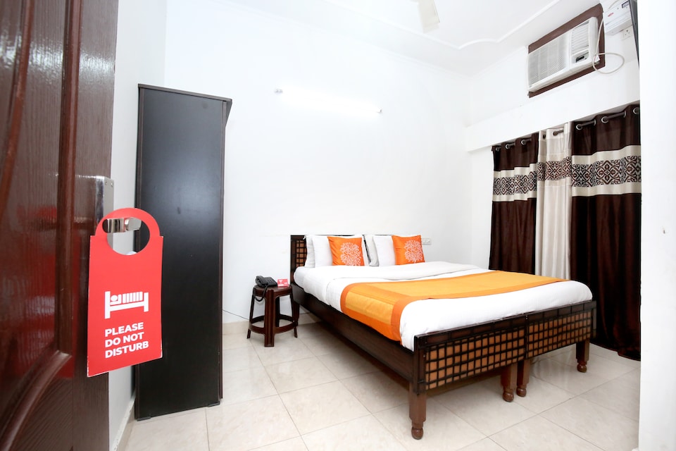 OYO 9371 Hotel Anmol, Zirakpur, Zirakpur