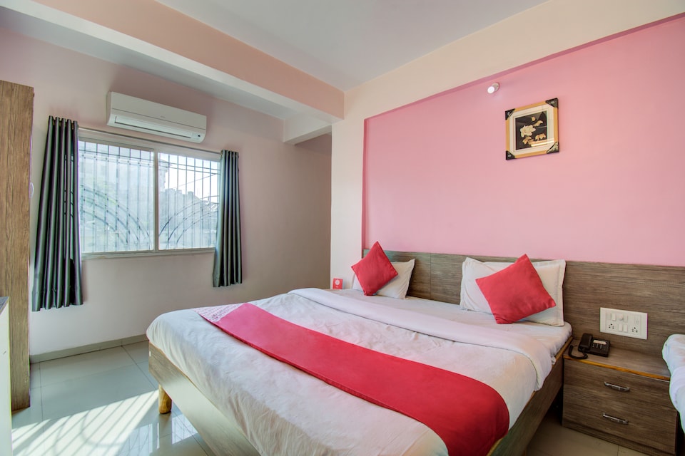 OYO 9920 Hotel Aurangabad Regency, Railway Station - Aurangabad, Aurangabad