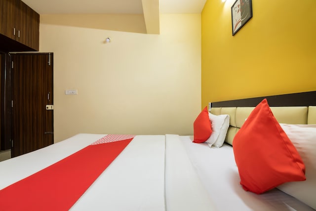 Hotel O Royal INN