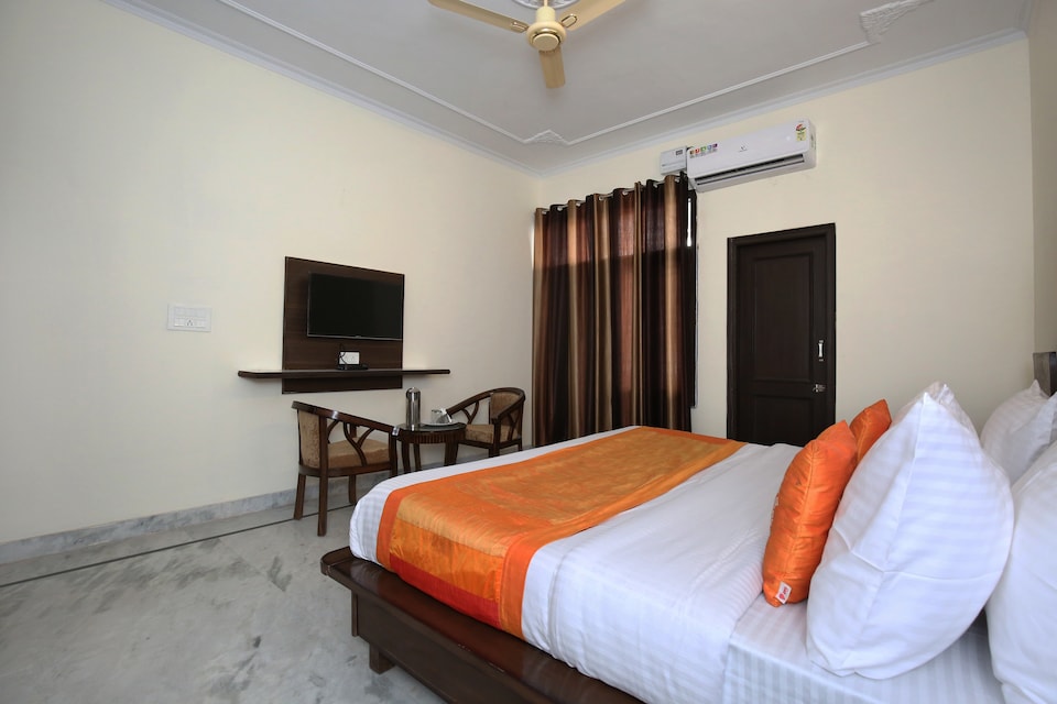 OYO Rishi & Kunal Guest House, Panchkula, Panchkula