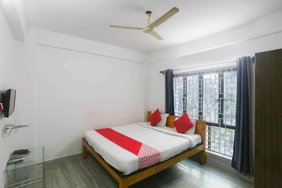 OYO 9811 Newtown Sweet Dreams, Rajarhat Kolkata, Kolkata