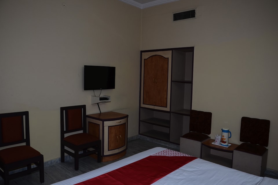 OYO 11415 Hotel Raj Laxmi, Mansarovar, Jaipur