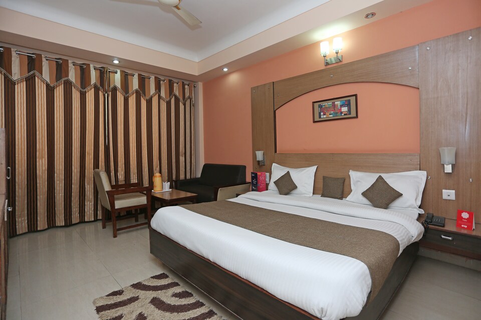 OYO 9572 Hotel Dolphin, Katra, Katra
