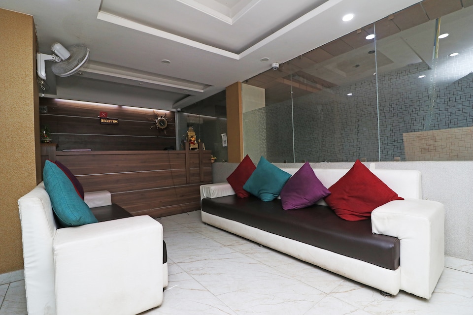 OYO 9573 Hotel UD ASSI Inn, Lanka, Varanasi