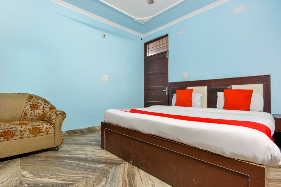 OYO 9740 Hotel Him Sagar, South Chandigarh, Chandigarh