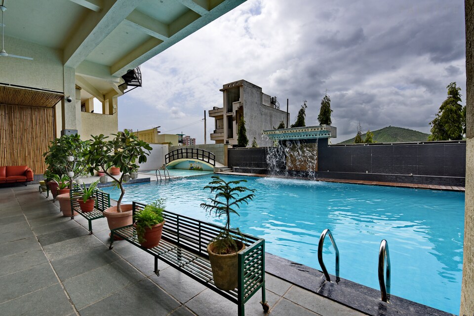 Palette - Hotel Yois, Fateh Sagar, Udaipur