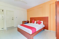 OYO Ample Premium Suites