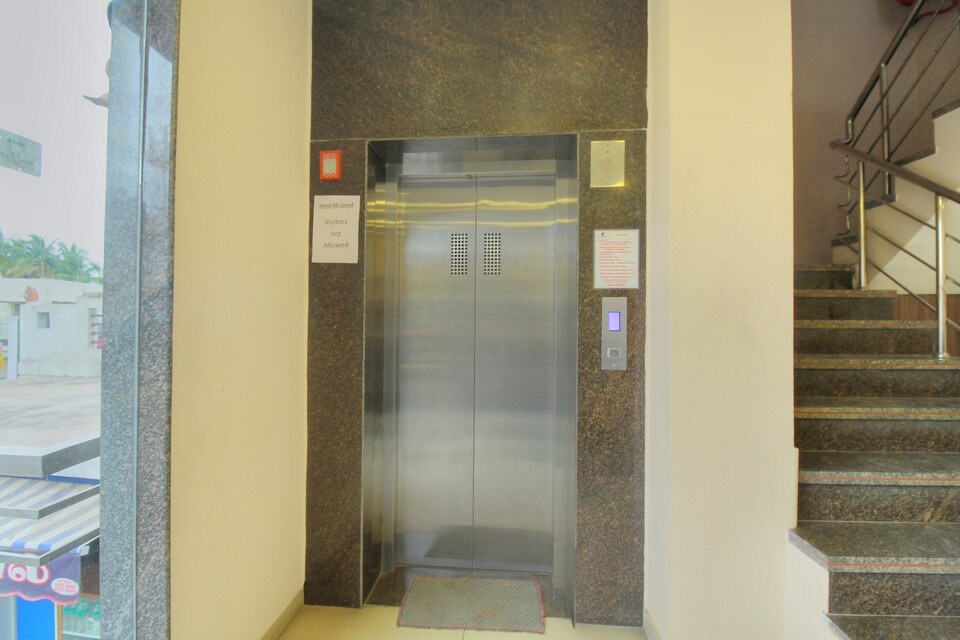OYO 9659 Hotel RR Grand, RS Puram Coimbatore-II, Coimbatore