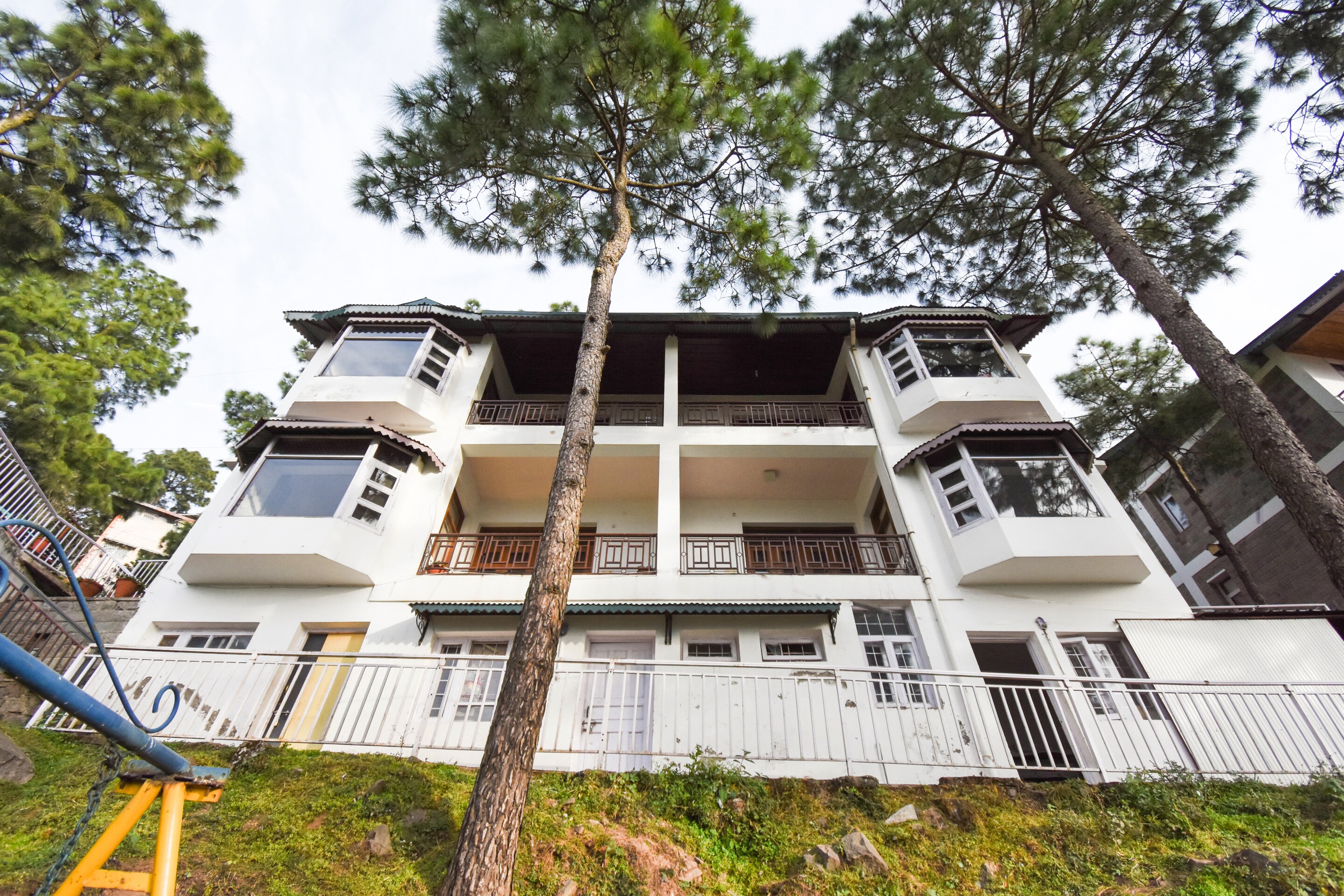 Resorts In Duati Chail With House Keeping Starting 2212