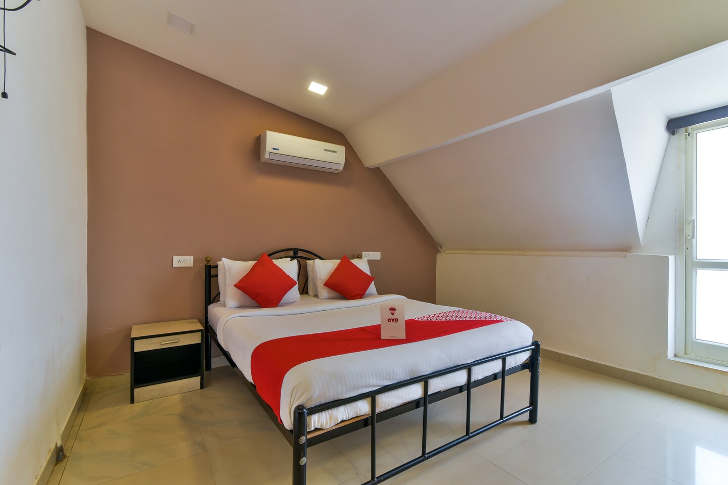 Book OYO Goa      night