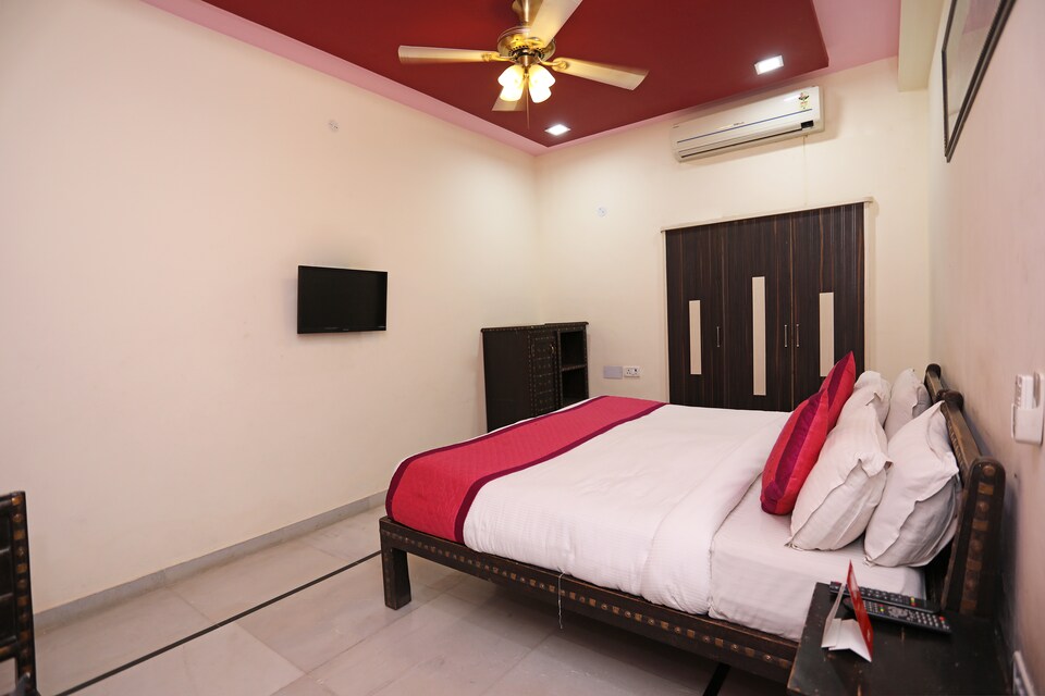 OYO Hotel Meera Mahal, Jaisalmer, जैसलमेर