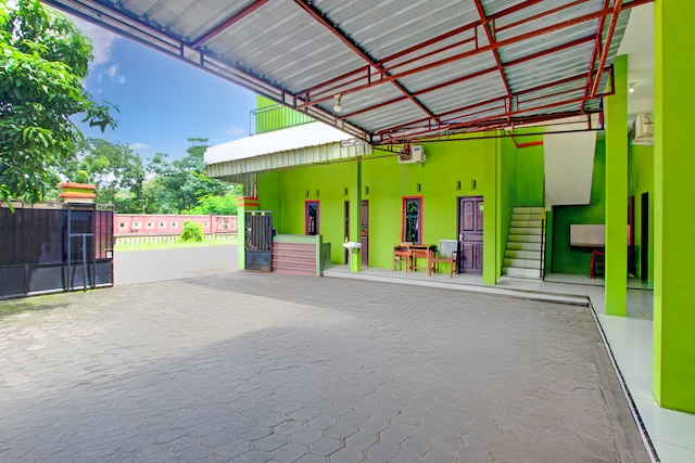 OYO 90760 Almadina Family Homestay