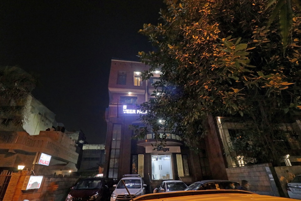 OYO Townhouse 83914 Hotel Chandan Palace, AIIMS Delhi, Delhi