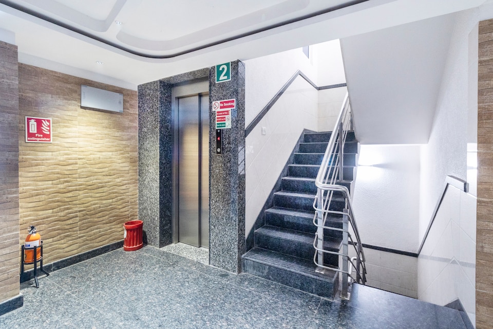 Hotel O Platinum Inn, Shivajinagar Bangalore, Bangalore